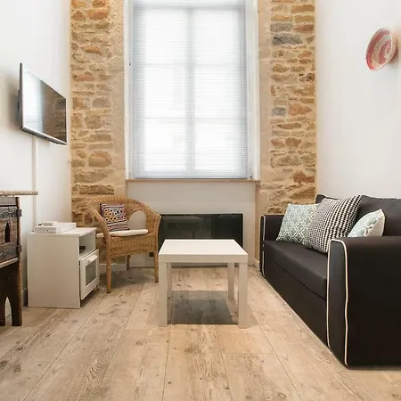 Duplex In Croix-rousse By Guestready Lyon